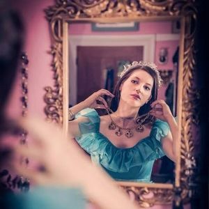 Meet your Posher, Ivana